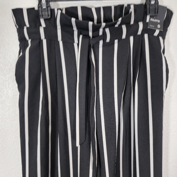 New York & Co. Size S Stretch Black & White Striped Culotte Dress Pants Tie Belt - Picture 2 of 9